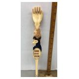 Novelty back scratcher