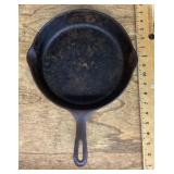 Cast iron skillet