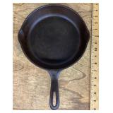 Cast iron skillet
