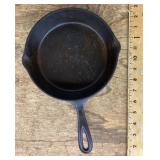Cast iron skillet