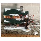 Department 56 Snow Village farmhouse