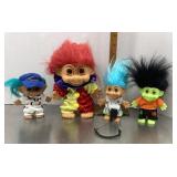 4 Troll dolls