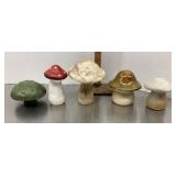 Ceramic and pottery mushrooms