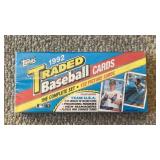 Sealed 1992 Topps traded baseball card set