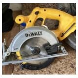 DeWalt cordless circular saw DC390