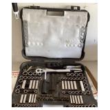 Partial Craftsman 1/2" socket set
