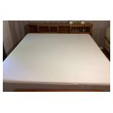 King size bed with storage headboard 74 x 79