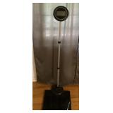 Floor scale --works