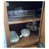 Contents of lower kitchen cabinet