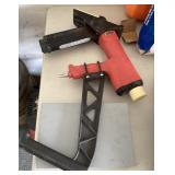Norge floor nailer