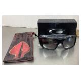 NEW Oakley sunglasses