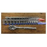 NEW Kobalt 3/8' ratchet and sockets