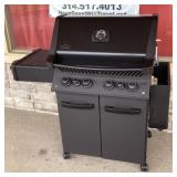 Napoleon BBQ grill plus accessories
