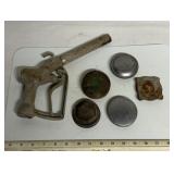 Gas nozzle and gas caps