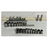 28 Williams sockets & 2 extensions