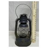 Gray Dietz NY USA No. 2 oil lantern