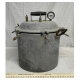 Vintage National Aluminum Mfg Co pressure cooker