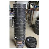 10 5-gallon buckets with lids