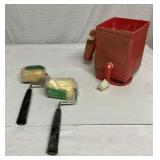 2 paint rollers and Wurlybird spreader