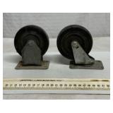 2 Medium caster wheels