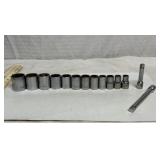 12 Craftsman 12pt sockets & 2 3/8' dr extensions