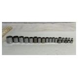 17 Craftsman sockets 1/4' & 3/8' drive