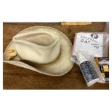 John Wayne Collection cowboy hat & cleaners