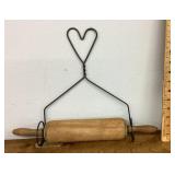 Primitive style rolling pin holder