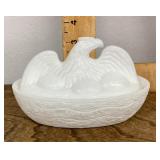 Milk glass The American Hen eagle on nest