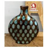 Ceramic decorator vase