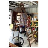 8' wooden stepladder