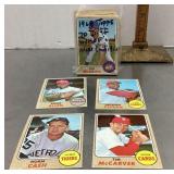 Group of 1968 Topps baseball cards