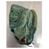 Vintage Montgomery Ward Stan Musial baseball glove