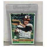 1976 Brooks Robinson autographed baseball card