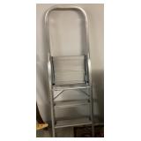 4' aluminum step ladder