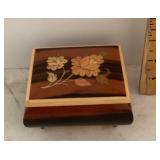 Wooden inlaid Reuge music box