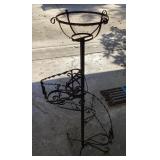 Metal plant stand