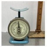 Vintage Pelouze postal scale