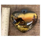 Majolica heart wall pocket
