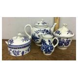 Porcelain tea service --Dr. Wall Worcester