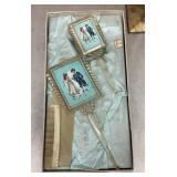 Vanity dresser set