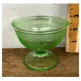 Green Depression uranium glass cup