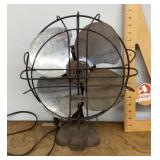 Vintage electric table fan --works
