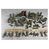 Military soldiers, battle scene diorama, etc.