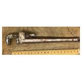 Heavy duty pipe wrench