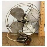 Vintage Eskimo electric table fan --works