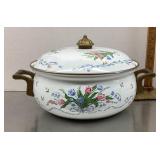 Covered vegetable dish