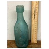 Blob top soda bottle