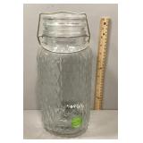 Glass cold drink dispenser