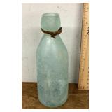 Blob top soda bottle